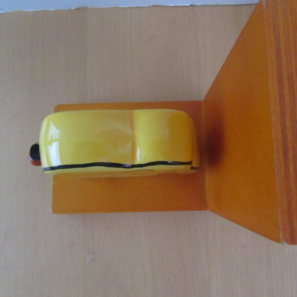 Ceramic elephant wood bookends - library decor - childs room - yellow elephants - Picture 6 of 7